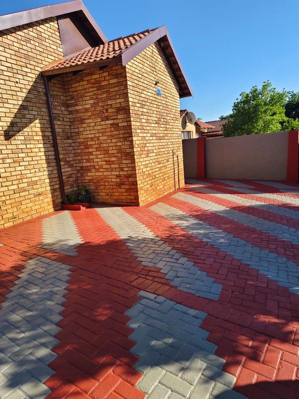 3 Bedroom Property for Sale in Geelhoutpark North West